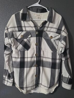 Passport Black & White Plaid Sherpa-Lined Top Sz Medium